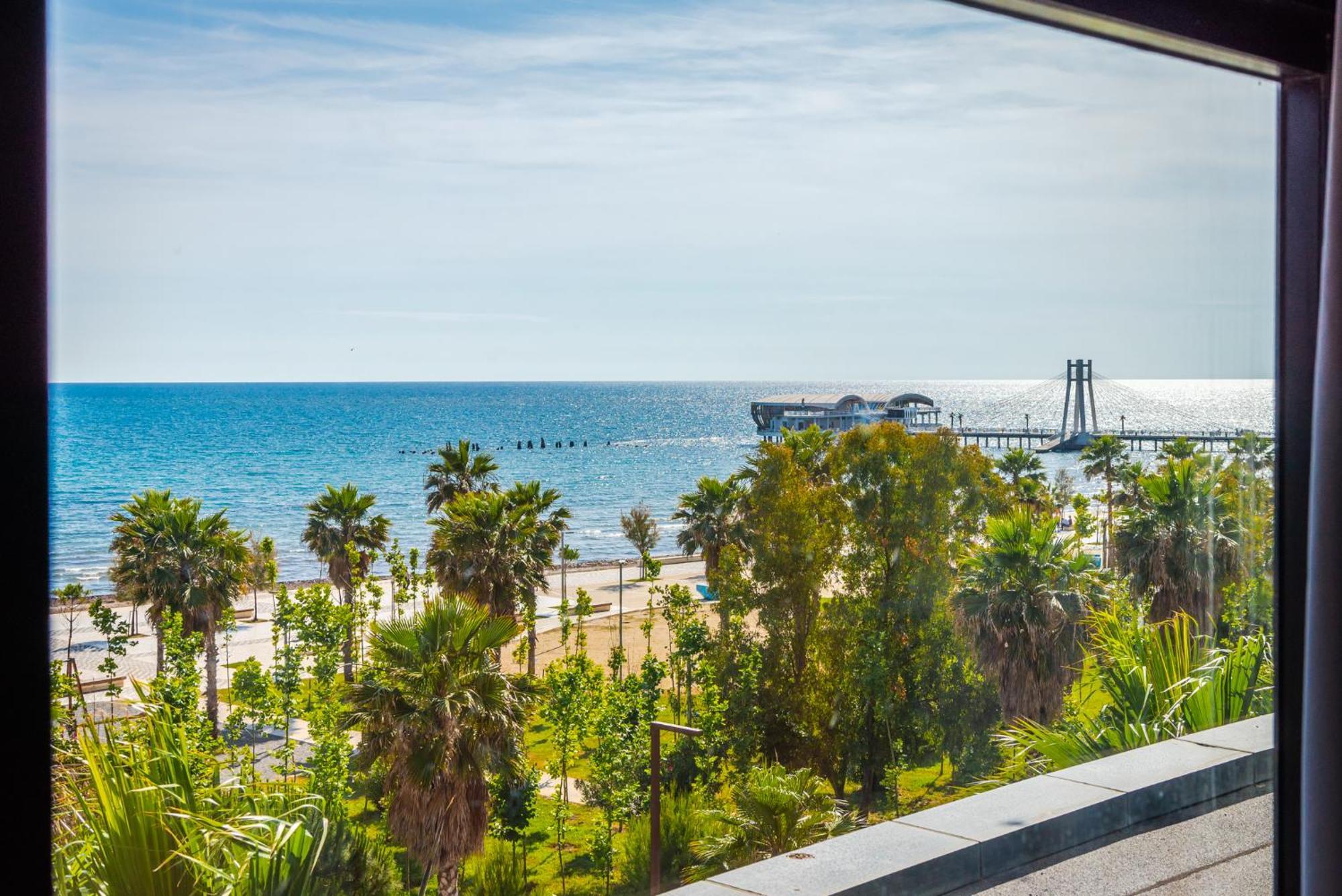 Marina Luxury Suites By Ps Durrës Exteriör bild