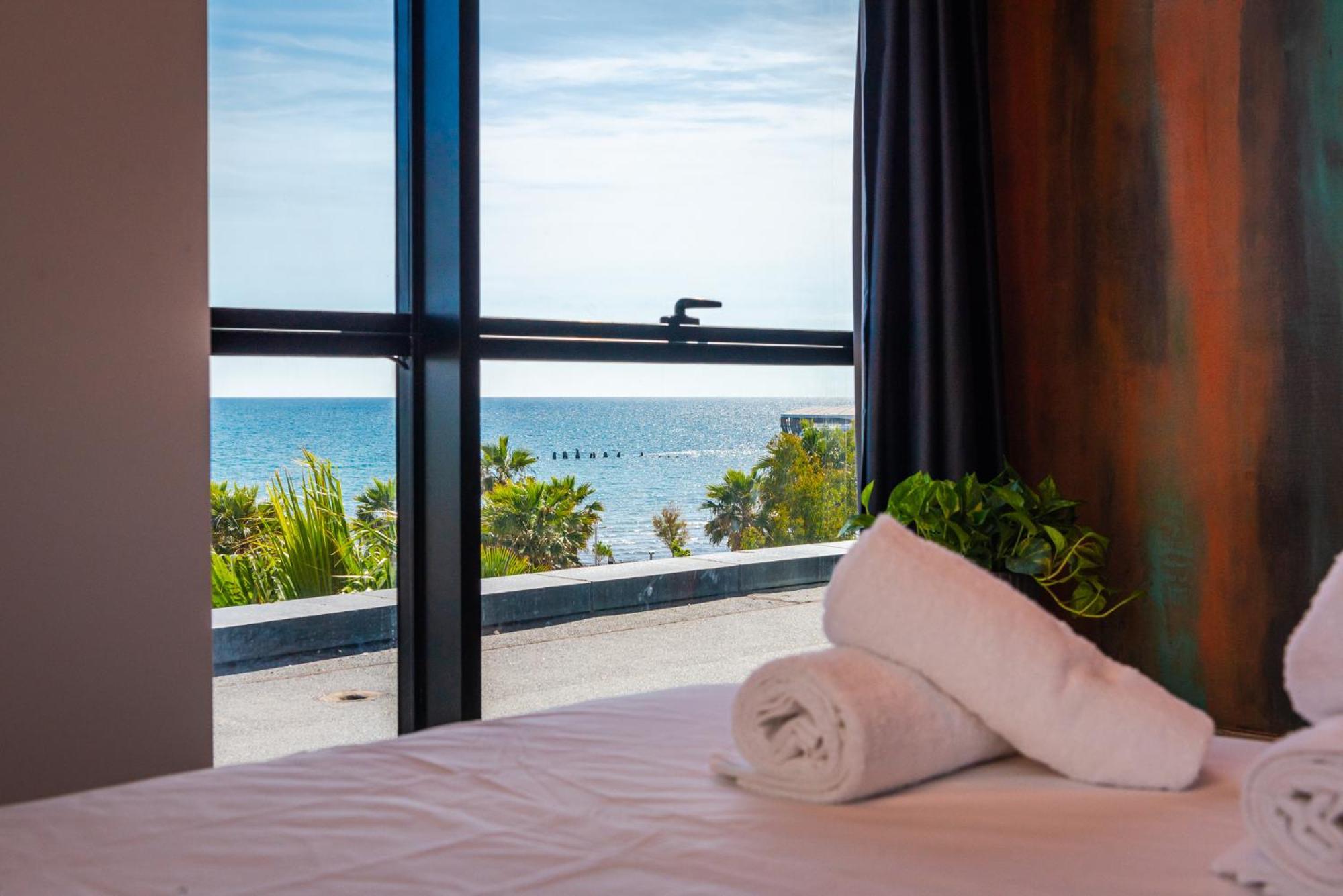 Marina Luxury Suites By Ps Durrës Exteriör bild