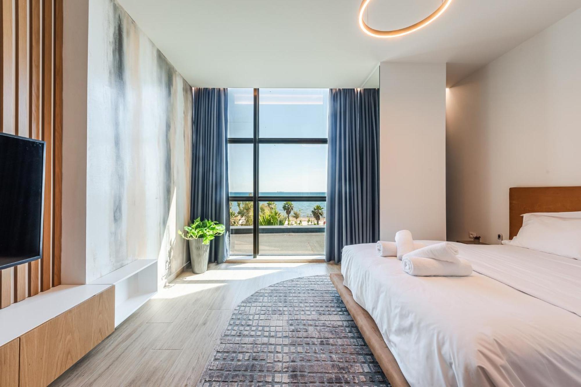 Marina Luxury Suites By Ps Durrës Exteriör bild