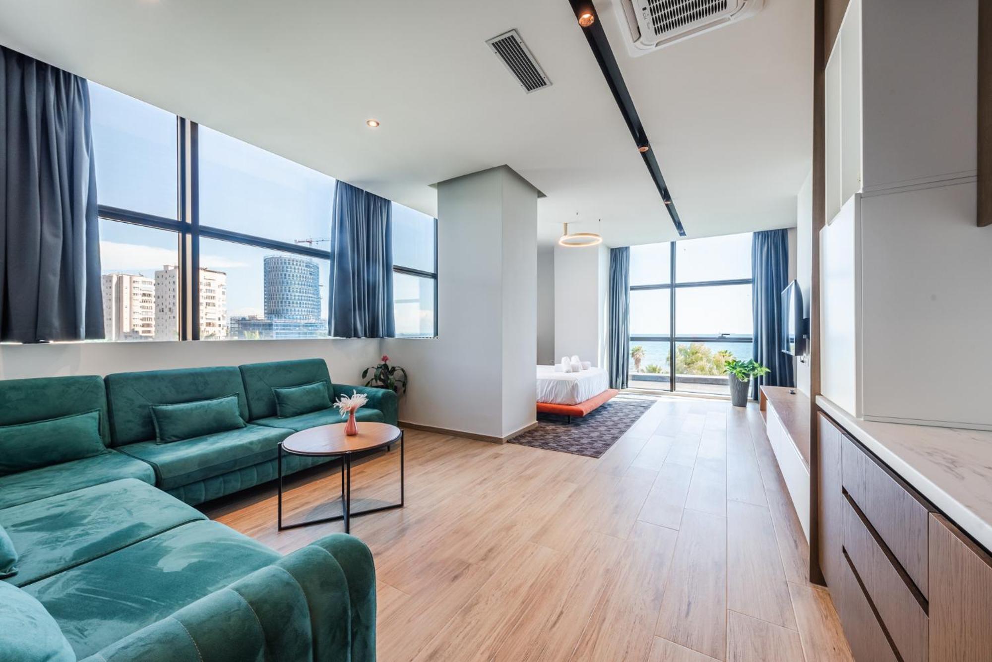 Marina Luxury Suites By Ps Durrës Exteriör bild