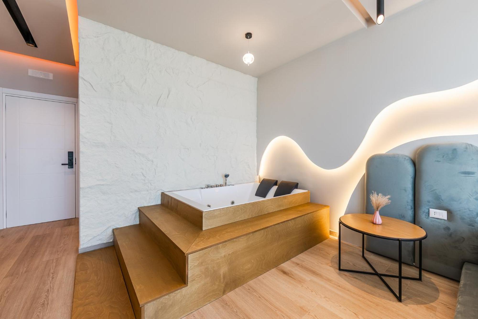 Marina Luxury Suites By Ps Durrës Exteriör bild