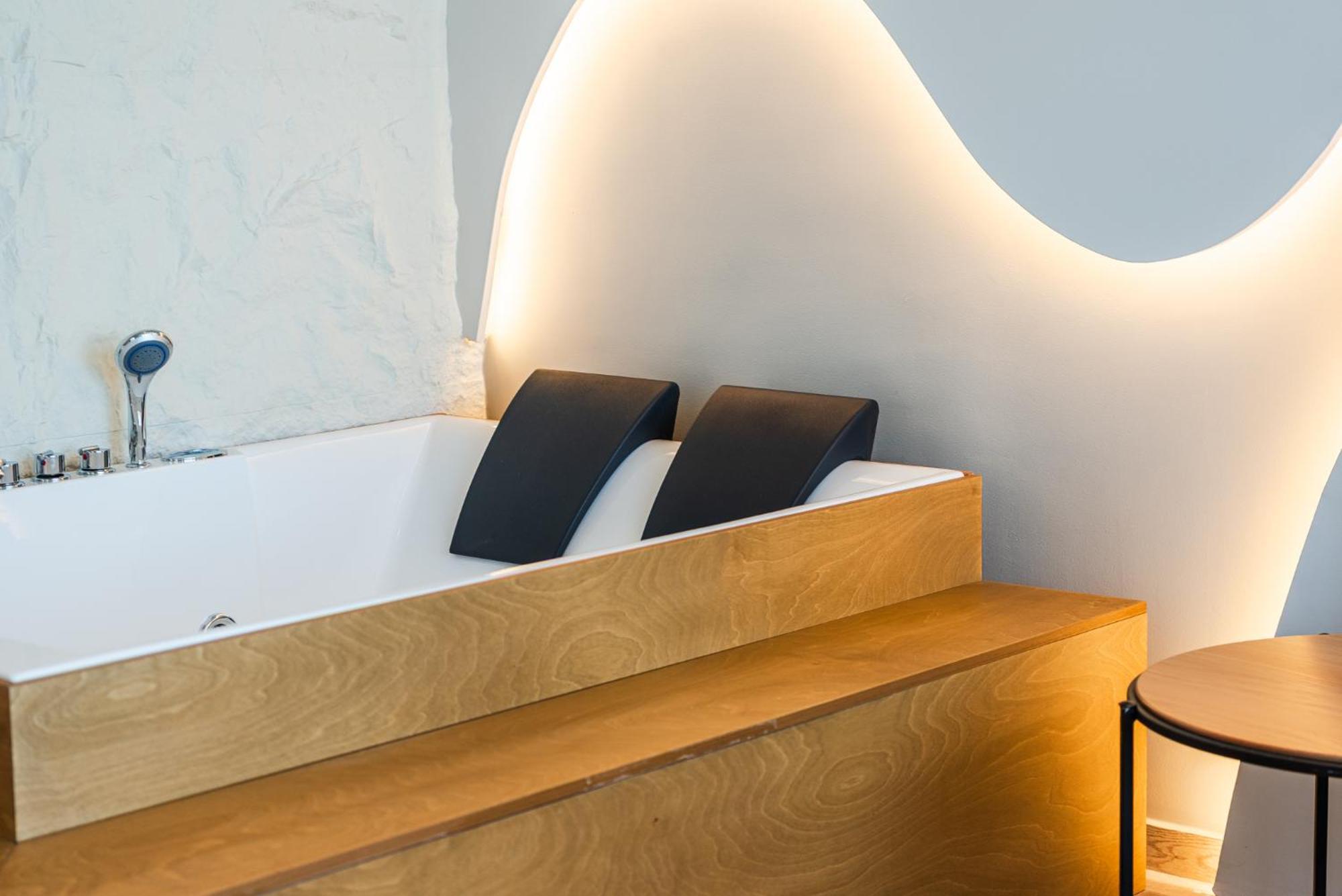 Marina Luxury Suites By Ps Durrës Exteriör bild